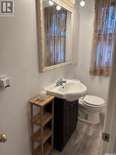 224 3Rd Avenue W, Canora, SK - Indoor Photo Showing Bathroom
