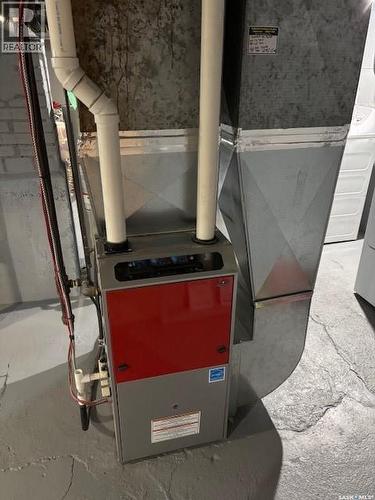 224 3Rd Avenue W, Canora, SK - Indoor Photo Showing Basement