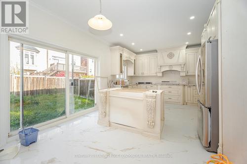 29 Wendelyn Drive, Richmond Hill, ON - Indoor Photo Showing Other Room