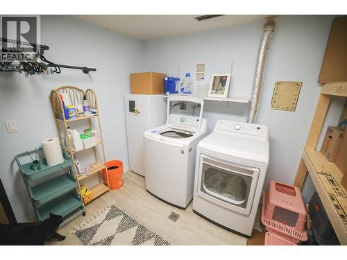 7089 Longacre Drive, Vernon, BC - Indoor Photo Showing Laundry Room