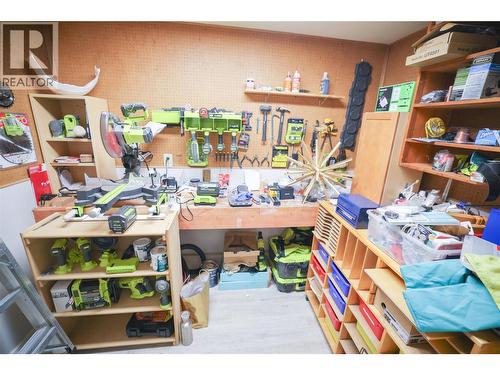 7089 Longacre Drive, Vernon, BC - Indoor