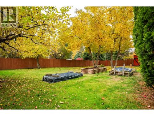 8329 Highway 3B, Trail, BC - Outdoor With Backyard