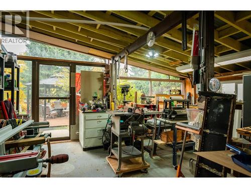 8329 Highway 3B, Trail, BC - Indoor