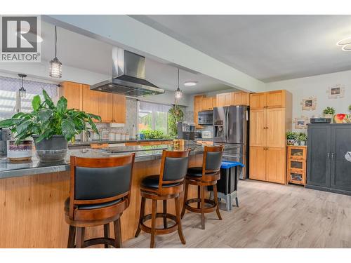 8329 Highway 3B, Trail, BC - Indoor