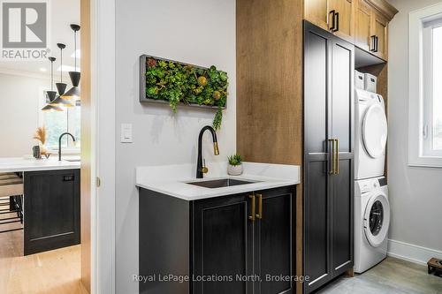 30 Hilton Lane, Meaford, ON - Indoor Photo Showing Laundry Room