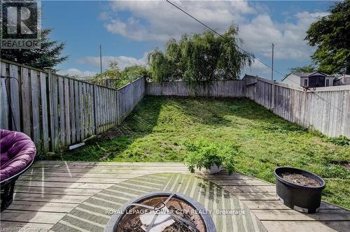 187 Huck Crescent W, Kitchener, ON - Outdoor