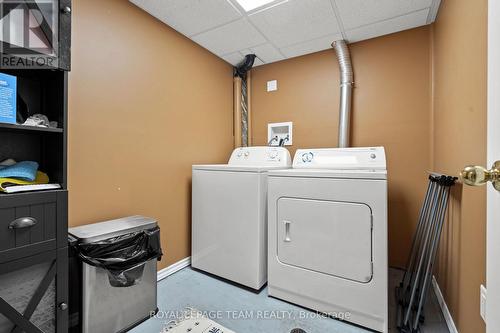 1578 Cheevers Crescent, Ottawa, ON - Indoor Photo Showing Laundry Room
