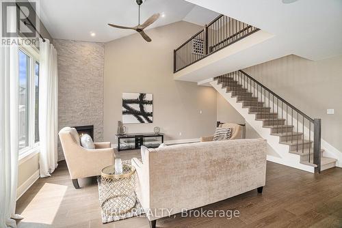 Great Room - 670 Parade Drive, Ottawa, ON - Indoor