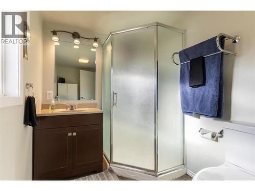 356 Tingley Street, Ashcroft, BC - Indoor Photo Showing Bathroom