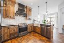 8 Matteo Trail, Hamilton, ON  - Indoor Photo Showing Kitchen With Upgraded Kitchen 