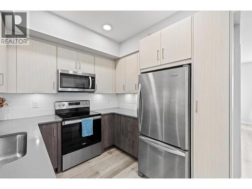 2301 Carrington Road Unit# 405, West Kelowna, BC - Indoor Photo Showing Kitchen