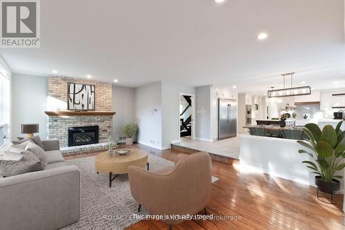 700 Westmount Hills Drive, London South (South C), ON - Indoor Photo Showing Living Room With Fireplace