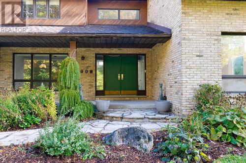 700 Westmount Hills Drive, London South (South C), ON - Outdoor With Exterior