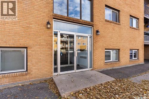 22 4341 Rae Street, Regina, SK - Outdoor With Exterior
