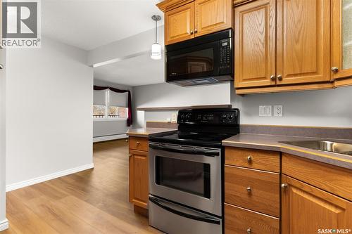 22 4341 Rae Street, Regina, SK - Indoor Photo Showing Kitchen