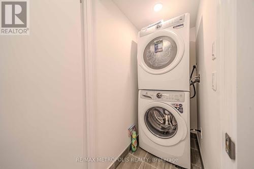 606 - 1865 Pickering Parkway, Pickering, ON - Indoor Photo Showing Laundry Room
