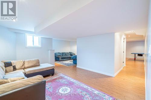 3721 Trelawny Circle, Mississauga, ON - Indoor Photo Showing Living Room