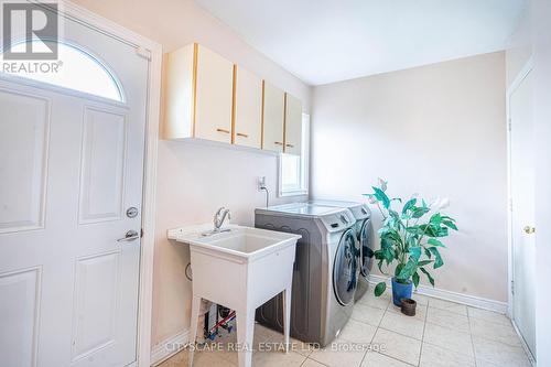 3721 Trelawny Circle, Mississauga, ON - Indoor Photo Showing Laundry Room