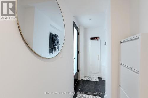 18 Milton Street, Toronto, ON - Indoor Photo Showing Other Room