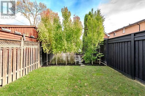 18 Milton Street, Toronto, ON - Outdoor