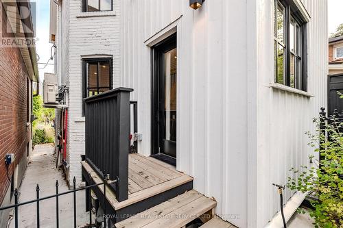 18 Milton Street, Toronto, ON - Outdoor With Exterior