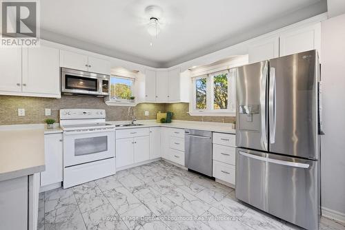 719 Daintry Crescent, Cobourg, ON - Indoor Photo Showing Kitchen