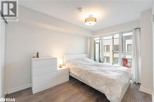 1119 Cooke Blvd Boulevard Unit# B327, Burlington, ON - Indoor Photo Showing Bedroom