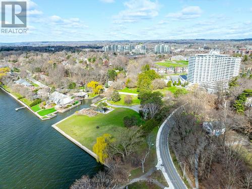 800 Lasalle Park Road, Burlington, ON 