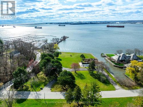 800 Lasalle Park Road, Burlington, ON 