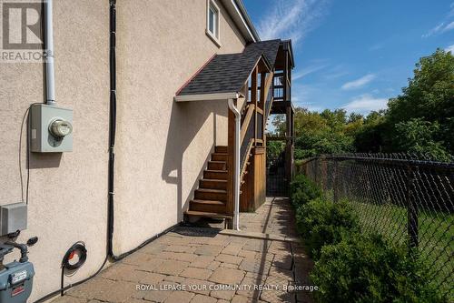 8065 Kipling Avenue, Vaughan, ON - Outdoor