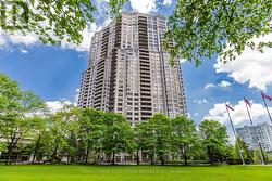 418 - 25 KINGSBRIDGE GARDEN CIRCLE  Mississauga, ON L5R 4B1
