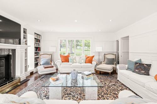 Living room - 1975 Place Nightingale, Saint-Bruno-De-Montarville, QC - Indoor Photo Showing Living Room With Fireplace