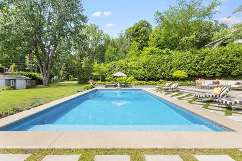 Pool - 1975 Place Nightingale, Saint-Bruno-De-Montarville, QC - Outdoor With In Ground Pool With Backyard