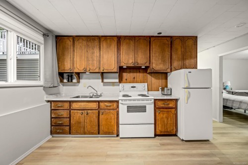 390 Petersen Rd, Campbell River, BC 