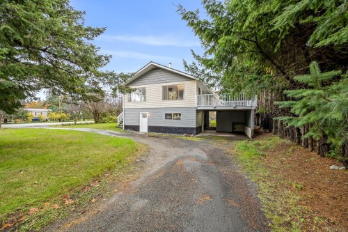 390 Petersen Rd, Campbell River, BC 