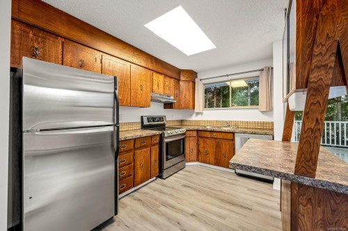 390 Petersen Rd, Campbell River, BC 