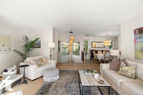 21-909 Carolwood Dr, Saanich, BC 