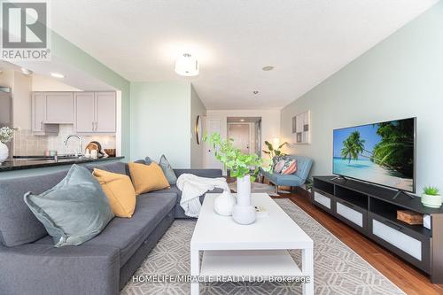 #1701 - 50 Eglinton Ave W, Mississauga, ON - Indoor Photo Showing Living Room