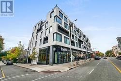 201 - 530 INDIAN GROVE  Toronto, ON M6P 0B3
