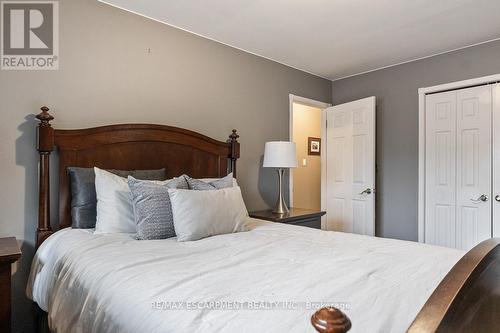 941 Stainton Drive, Mississauga, ON - Indoor Photo Showing Bedroom