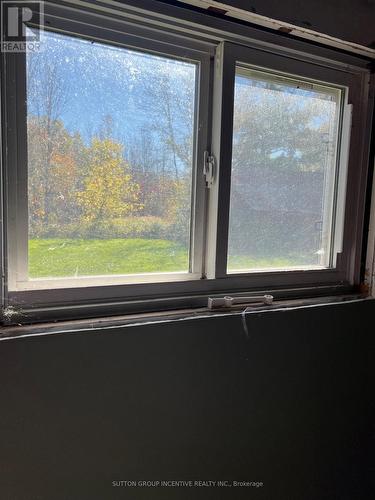 4067 Airport Road, Ramara, ON - Indoor Photo Showing Other Room