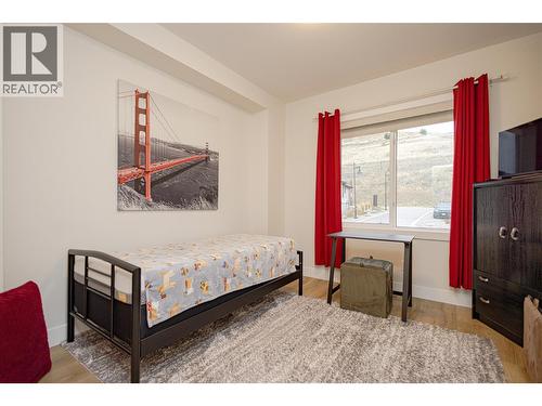 2118 Ryegrass Road, Kelowna, BC - Indoor Photo Showing Bedroom