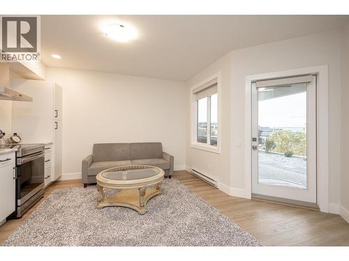 2118 Ryegrass Road, Kelowna, BC - Indoor