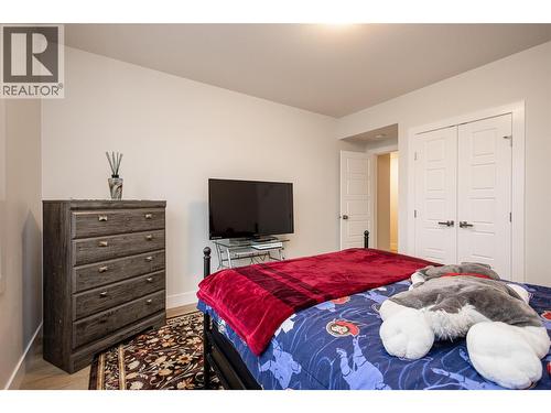 2118 Ryegrass Road, Kelowna, BC - Indoor Photo Showing Bedroom