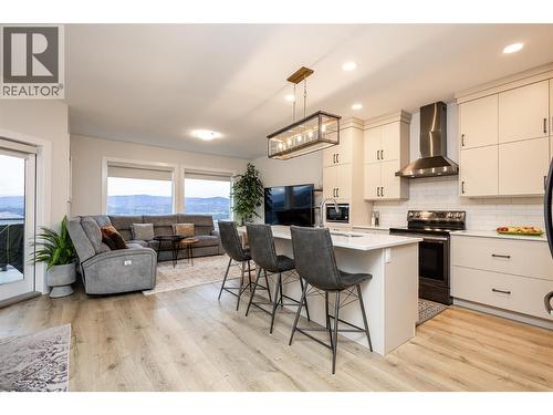 2118 Ryegrass Road, Kelowna, BC - Indoor