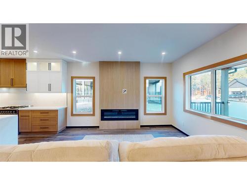 109 River Drive, Cranbrook, BC - Indoor With Fireplace