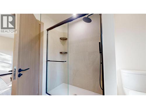109 River Drive, Cranbrook, BC - Indoor Photo Showing Bathroom