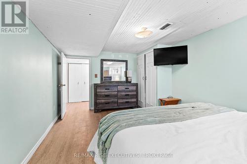 470 Dundas Street W, Greater Napanee (Greater Napanee), ON - Indoor Photo Showing Bedroom