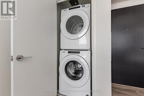611 - 1461 Lawrence Avenue W, Toronto, ON - Indoor Photo Showing Laundry Room