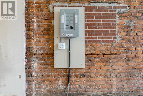 309 Barton Street E, Hamilton, ON 